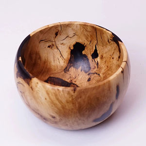 ชามไม้ทำด้วยมือที่สง่างามที่มีเมล็ดพืชธรรมชาติและเรซิ่นสีดำที่สมบูรณ์แบบสำหรับการให้บริการตกแต่งกลางและการใช้งานที่เป็นของขวัญ - Product Image 1