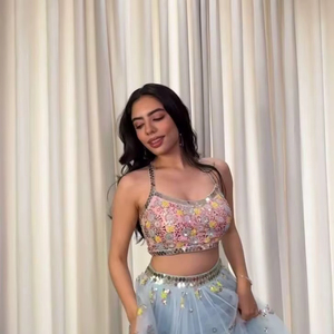 Vêtements de mariage lourds filet papillon séquence lourde broderie travail haut et Lehenga avec bordure en dentelle coupe lourde travail Dupatta - Product Image 1