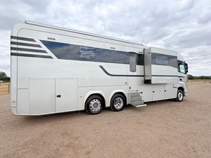 VENTA DE Autocaravana Mercedes STX Lujo Moderna Usada 2019, Lista para Envío - Product Image 2