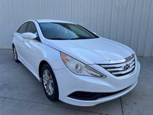 Hyundai Sonata GLS 2014 usado en venta a bajo precio - Product Image 1