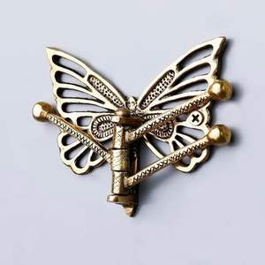 Ganchos de Pared de Latón Clásicos con Forma de Mariposa, Ecológicos, Ajustables y Duraderos para Decoración del Hogar - Product Image 6