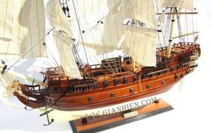 Gia Nhien Modèle personnalisé du fabricant Bonhomme Richard Modèle de grand voilier Modèle réduit de bateau artisanal de haute qualité Matériau en bois à faible quantité minimale de commande - Product Image 6