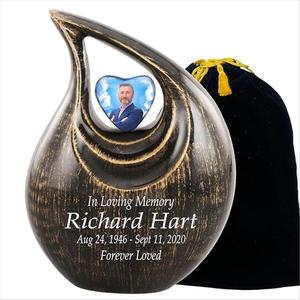 Urna de cremación en forma de lágrima funeraria decorativa para cenizas conmemorativas de adultos con lavado dorado Diseño de foto personalizado de la India - Product Image 1