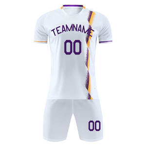 Uniforme de fútbol unisex de moda Diseño personalizado 100% Kit de fútbol de poliéster para uso al aire libre - Product Image 2
