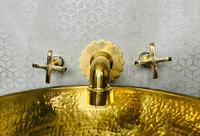 Robinet de baignoire mural en laiton fabriqué à la main marocain ensembles de douche robinet d'eau gravé nouvel OEM disponible pour cuisine salles de bains