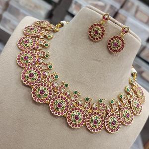 Conjunto de collar chapado en oro de diseño único exclusivo de calidad superior polaco de diseñador con pendientes para colección de bodas - Product Image 1