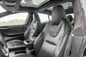 รถเทสล่า โมเดล S P85D ปี 2014 สภาพใช้งานมาแล้ว ไม่มีราคาต่ำสุด ระยะทาง 39,800 ไมล์ เจ้าของเดียว ฟรีซูเปอร์ชาร์จแบบไม่จำกัด  ผู้ถือครองรถจากภาคใต้ - Product Image 5