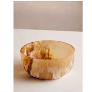 Bol de service décoratif rond en résine époxy marbrée brun ambre séduisant et bois naturel massif pour les besoins quotidiens de la cuisine - Product Image 1