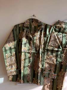 Pyjama en coton vert à col en V pour femmes, combinaison de nuit respirante, douce et grande taille, motif animal, ensemble de vêtements de nuit confortables et sexy - Product Image 4