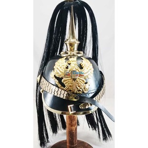 Casco Alemán Medieval Pickelhaube, Casco de Cuero Hecho a Mano con Púas Largas, Estilo Prusiano, Grado Oficial, con Ágata, Usable, Recuerdo Navideño - Product Image 1