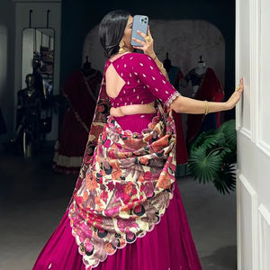 Diseñador Vichitra Silk Lehenga Choli con impresión digital invierno festivo boda Dupatta para pedidos a granel de fiesta - Product Image 1