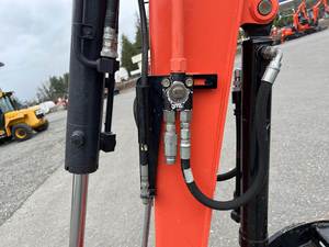 รถขุดขนาดเล็ก Kubota KX040-4 ปี 2021: กำลังขับเคลื่อนทรงพลังพร้อมระบบไฮดรอลิกที่แม่นยำขั้นสูง - Product Image 6