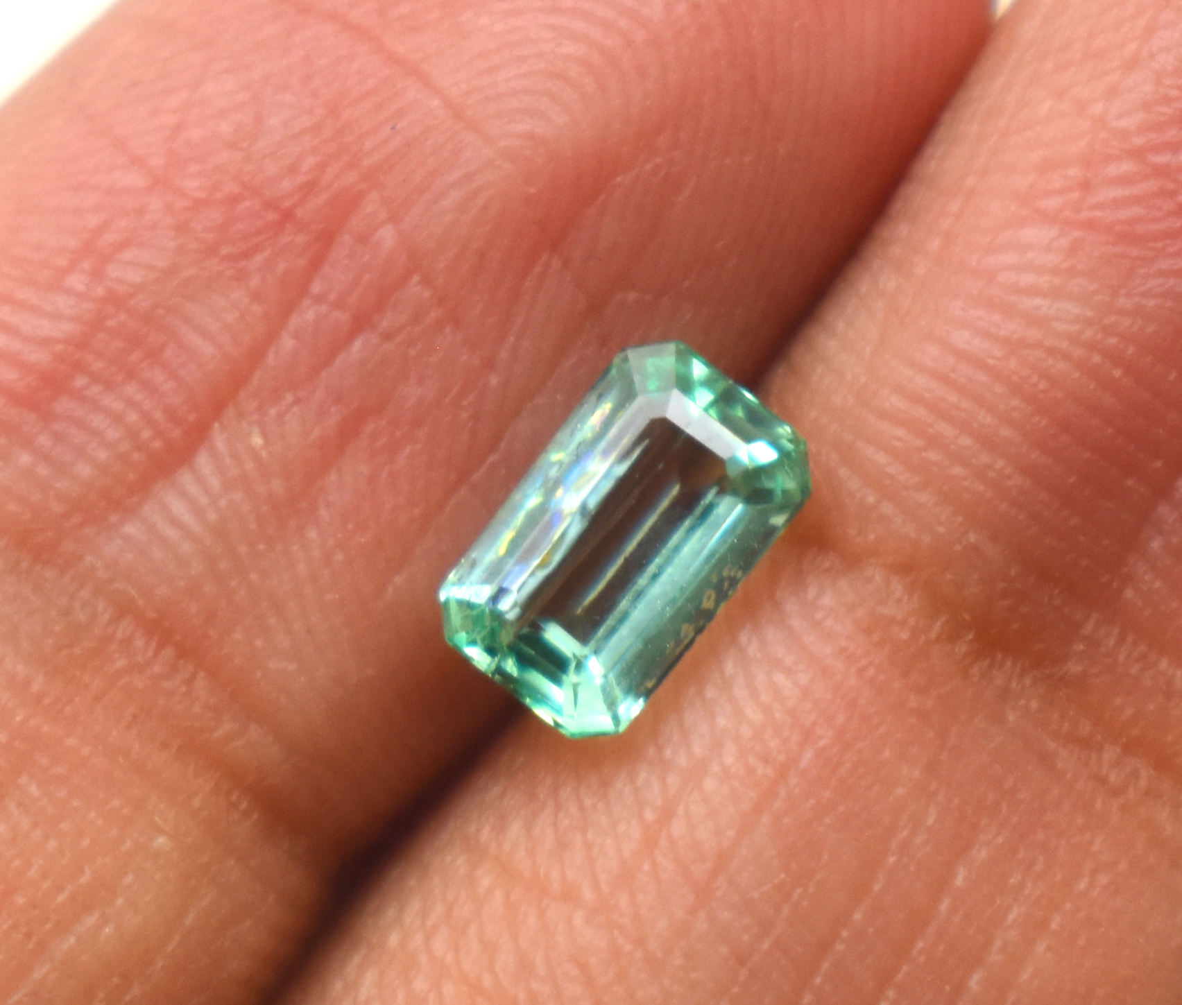 สีเขียว