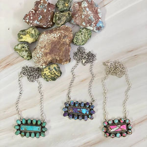 Fait à la main en argent Sterling barbe à papa violet Kingman Mojave Kingman Turquoise collier Unique Artisan bijoux - Product Image 1