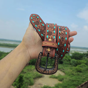 Cinturón de vaquero occidental mecanizado a mano de cuero genuino con hebilla de aleación clásica Diseño floral vintage - Product Image 1