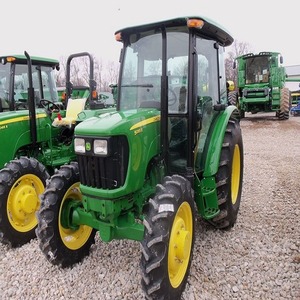 Tractor Agrícola John Deere 5075E 2022, 4x4, Transmisión por Engranajes, para Trabajo en Campo - Product Image 2