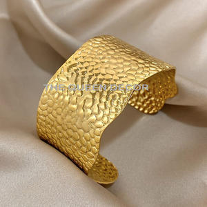 Rond de serviette pour la décoration de table Décoration de pièce maîtresse de table de fête intérieure et extérieure Anneau de serviette plaqué or - Product Image 4