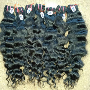 Extensions de cheveux humains bouclés indiens bruts Remy, non traités, double trame machine, résistantes à la chute, douces, brillantes, résistantes à la permanente, pour tous les types de cheveux - Product Image 1