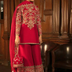 DESIGNER DE TRAVAIL INDIEN/PAKISTANI TENDANCE HEAVY ZARI BRODERIE DABKA TRAVAIL SUR KURTA COURTE AVEC ROBE PLAZO pour fête/mariage = 2024 - Product Image 1