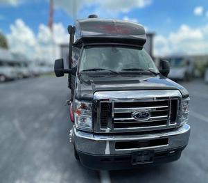 P-h-o-e-n-i-x -P-h-o-e-n-i-x C-r-u-i-s-e-r 2351D Casa Rodante Tipo Camping para 4-6 Personas Lista para la Venta - Product Image 5