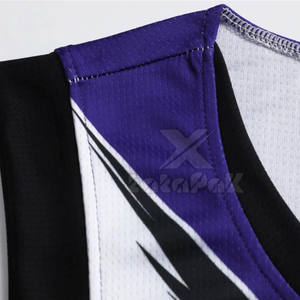 Ensemble de maillot de basket-ball léger avec uniforme de basket-ball évacuant l'humidité personnalisable pour les équipes - Product Image 2