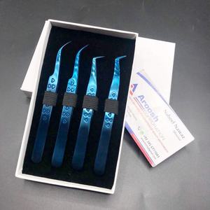 Pinzas de pestañas curvas de volumen rusas de Plasma azul con logotipo personalizado de alta calidad, venta al por mayor, fibra de agarre de corazón de acero sostenible en punta - Product Image 1