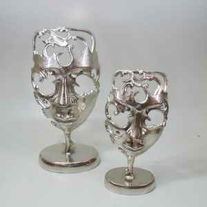 Sculpture abstraite moderne en aluminium or antique visage humain poli brillant pour l'affichage de dessus de table de décor à la maison - Product Image 2