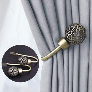 Poteau à rideau en métal de qualité exportée dans un style antique pour la décoration intérieure à prix compétitif - Product Image 2