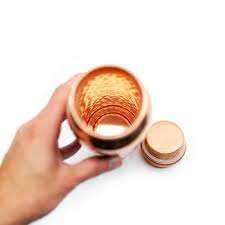 Botella de agua de cobre de calidad superior con opciones de marca personalizadas para uso diario Precio asequible de CRAFT ZONE EXPORT - Product Image 5