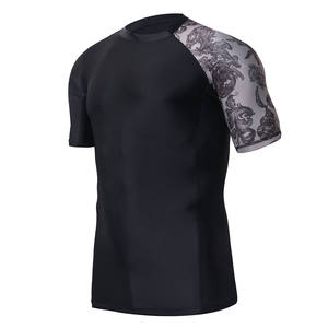 Débardeurs en mélange de coton couleurs vives pour un haut d'entraînement surdimensionné à col rond avec logo lourd et motif imprimé. - Product Image 1