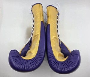 Gants de boxe de qualité supérieure, confortables, respirants, sur mesure, couleur or violet, design à lacets, fabriqués en cuir véritable - Product Image 3