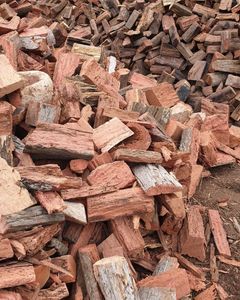 Affordable Firewood Logs in Bulk – Seasoned/Split Hardwood Logs Packed on Pallet or <b>Container</b> Supply - Product Image 5