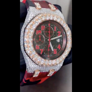 Mejora tu estilo con un impresionante reloj de acero inoxidable totalmente helado y elaborado con diamantes cultivados en laboratorio con claridad VVS baja - Product Image 2