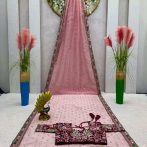 Hermoso Sari de diseñador con trabajo de hilo y secuencia - Product Image 1