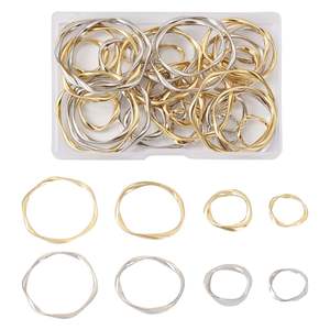 Fournisseur en gros Anneaux de liaison torsadés 8 styles de breloques rondes en alliage Connecteurs géométriques Boucles de lunette fermée pour boucles d'oreilles pendantes - Product Image 1