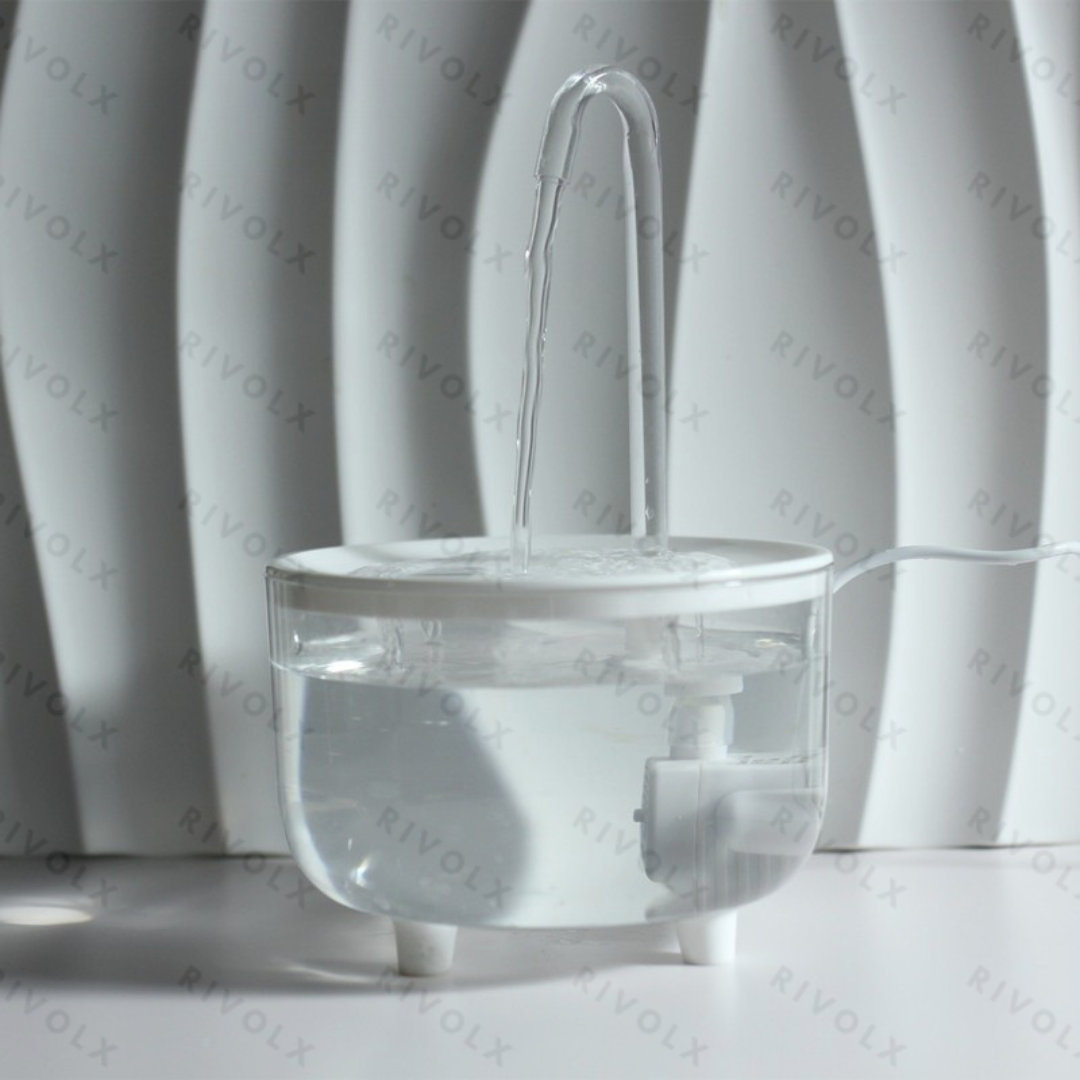 Distributeur d'eau à tube cristal avec petit bouchon rond blanc en PET
