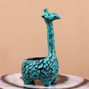 Décor de table en métal de conception de girafe verte unique pour l'affichage de pièce maîtresse artistique de cadeau de fête d'événement de bureau à domicile - Product Image 5
