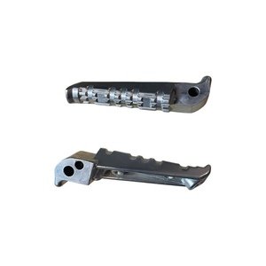 Poggiapiedi Passeggero Originali Yamaha MT-09 2014-2015 Coppia 3VR-27431-02-00 / 3VR-27441-01-00 Accessori Moto - Product Image 1