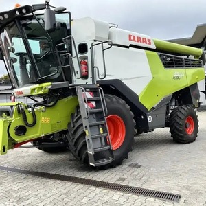 Moissonneuse-batteuse CLAAS Lexion 530 à transmission par engrenages vert, haute productivité, pour la récolte du blé - Product Image 1