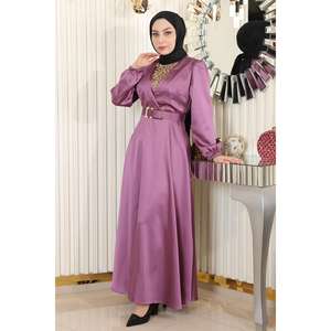 ชุดราตรีทรงเอไลน์ผ้าซาตินประดับด้วยคริสตัลรูปดอกกุหลาบ ไซส์ XS ยาวลากพื้น สำหรับงานแต่งงาน-MSW19901-5 - Product Image 3