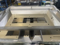 Boîtier de commande électrique industriel ventilé en acier inoxydable sur mesure, découpe laser CNC, cadre de boîtier en tôle