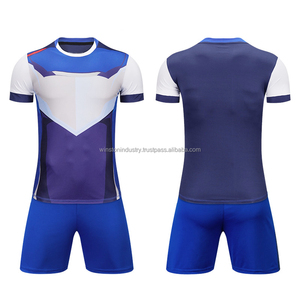 Jersey y calcetines de fútbol de sublimación transpirables de secado rápido personalizados profesionales con diseño de ropa deportiva - Product Image 3