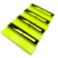 Boîte en carton vert lime, emballage personnalisé, pinces à cils incurvées Delphine, pointe lisse et durable, haute qualité, personnalisable
