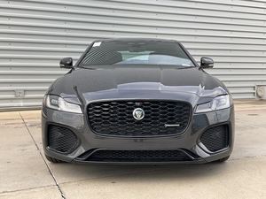 Offre Spéciale : Jaguar XF P300R Dynamic SE AWD d'occasion 2024 - Prêt à être expédié - Product Image 1