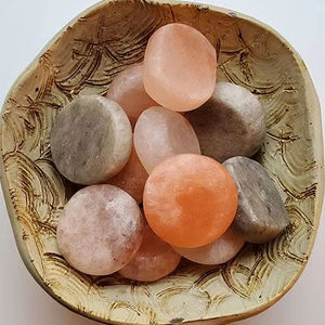 Pierres de sel de l'Himalaya-Rond, oblong, larme et coeur en rose/gris méditation sel de l'Himalaya pour le massage du corps - Product Image 1