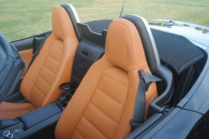 Auto Convertible de 2 Puertas con Caja de Cambios Automática Fe aT 124 de 2020 - Product Image 4