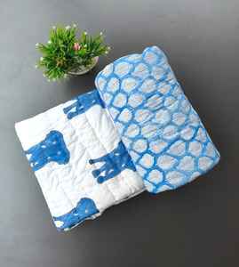 Couverture en coton Razai de taille Queen à imprimé animal, faite à la main en Inde, matelassée - Product Image 5