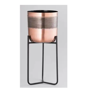 Jardinières de style unique fournies par l'Inde Meilleure vente Jardinière en fer de finition antique décorative galvanisée en métal pour pots de jardin - Product Image 5