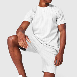 Venta al por mayor de estilo de logotipo personalizado de talla grande para hombre conjunto corto de algodón y poliéster hecho transpirable hombres conjuntos gemelos - Product Image 3
