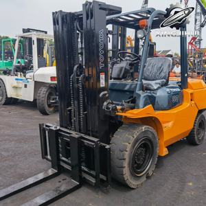Chariot élévateur TOYOTA 7FD50 5 tonnes d'occasion, chariot élévateur d'occasion du Japon, 5 tonnes, moteur 14Z, machine d'occasion, à essence, avec déplacement latéral - Product Image 6